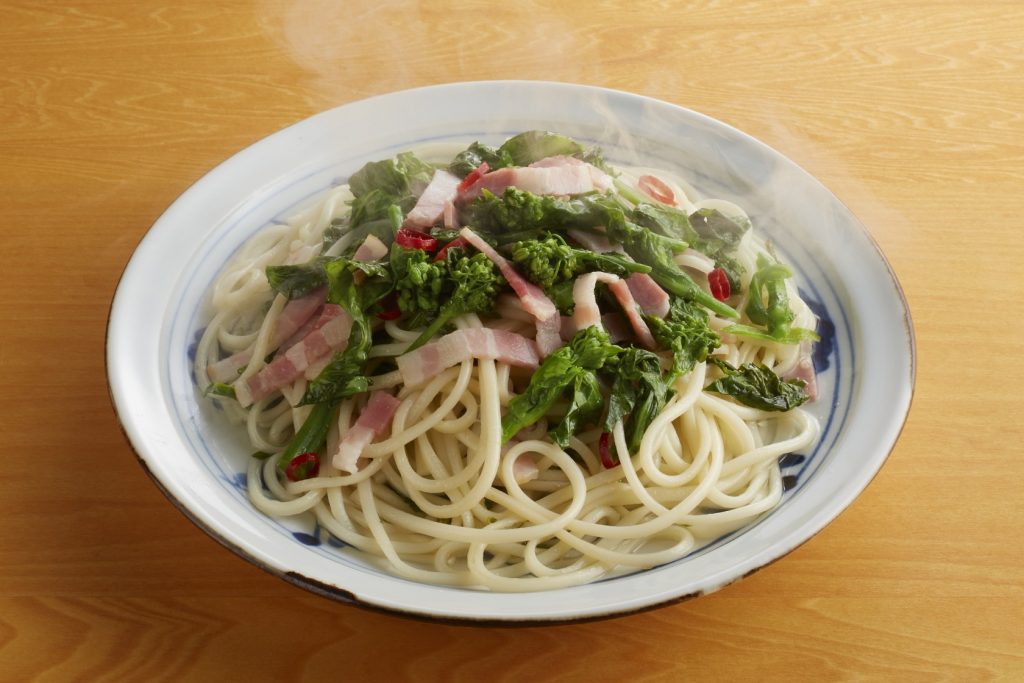 菜の花とベーコンのパスタ風