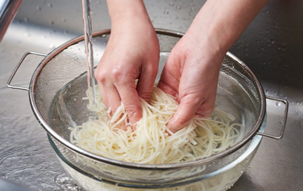 そうめんもみ洗い