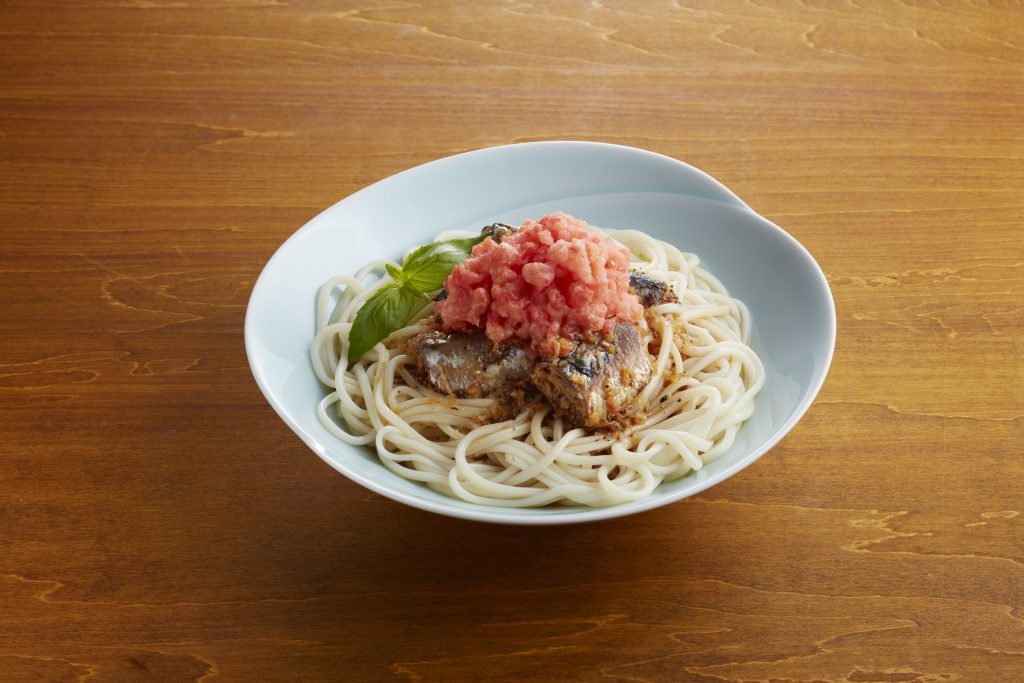 シャリシャリトマトといわし缶の冷やし麺