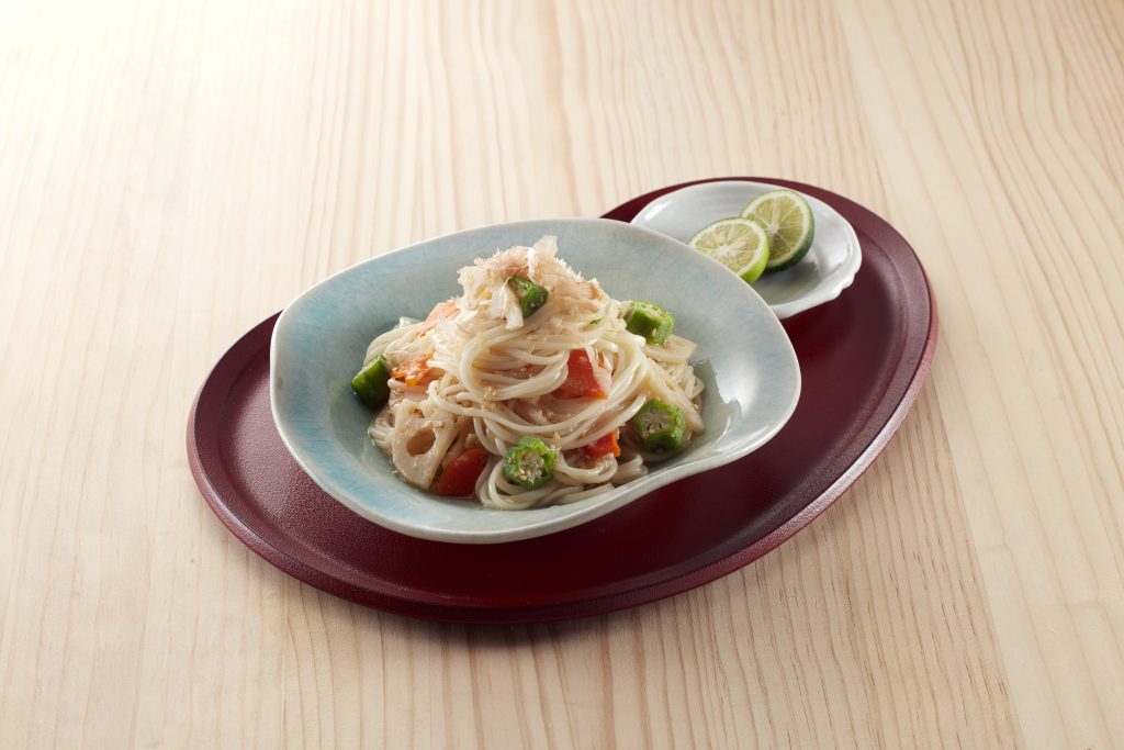 オクラとトマトのさっぱり麺
