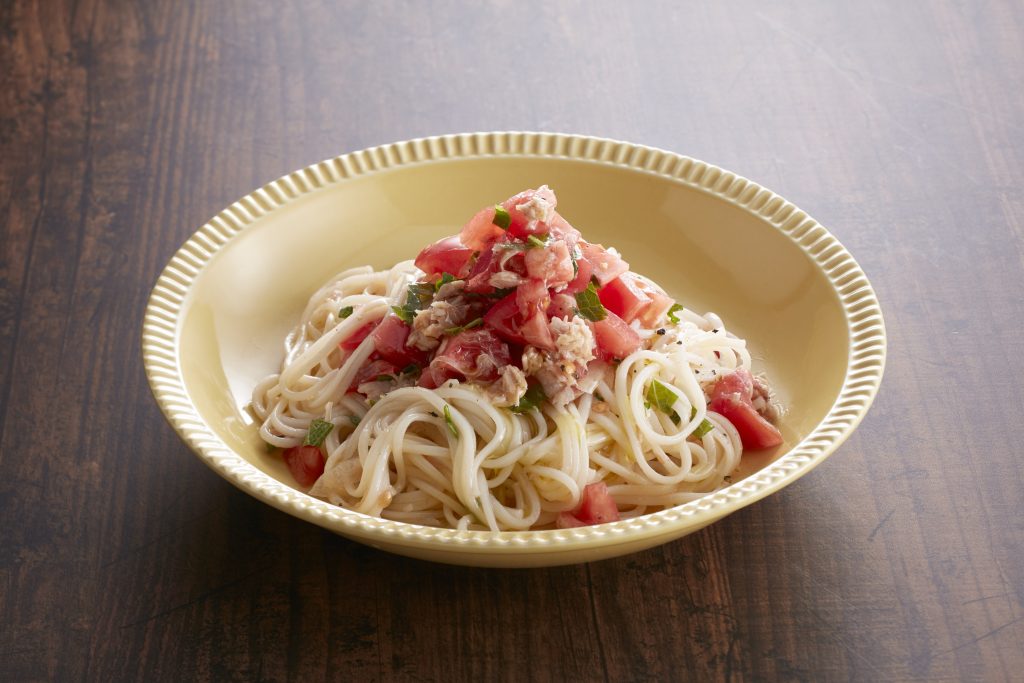 トマトとツナのアレンジ麺