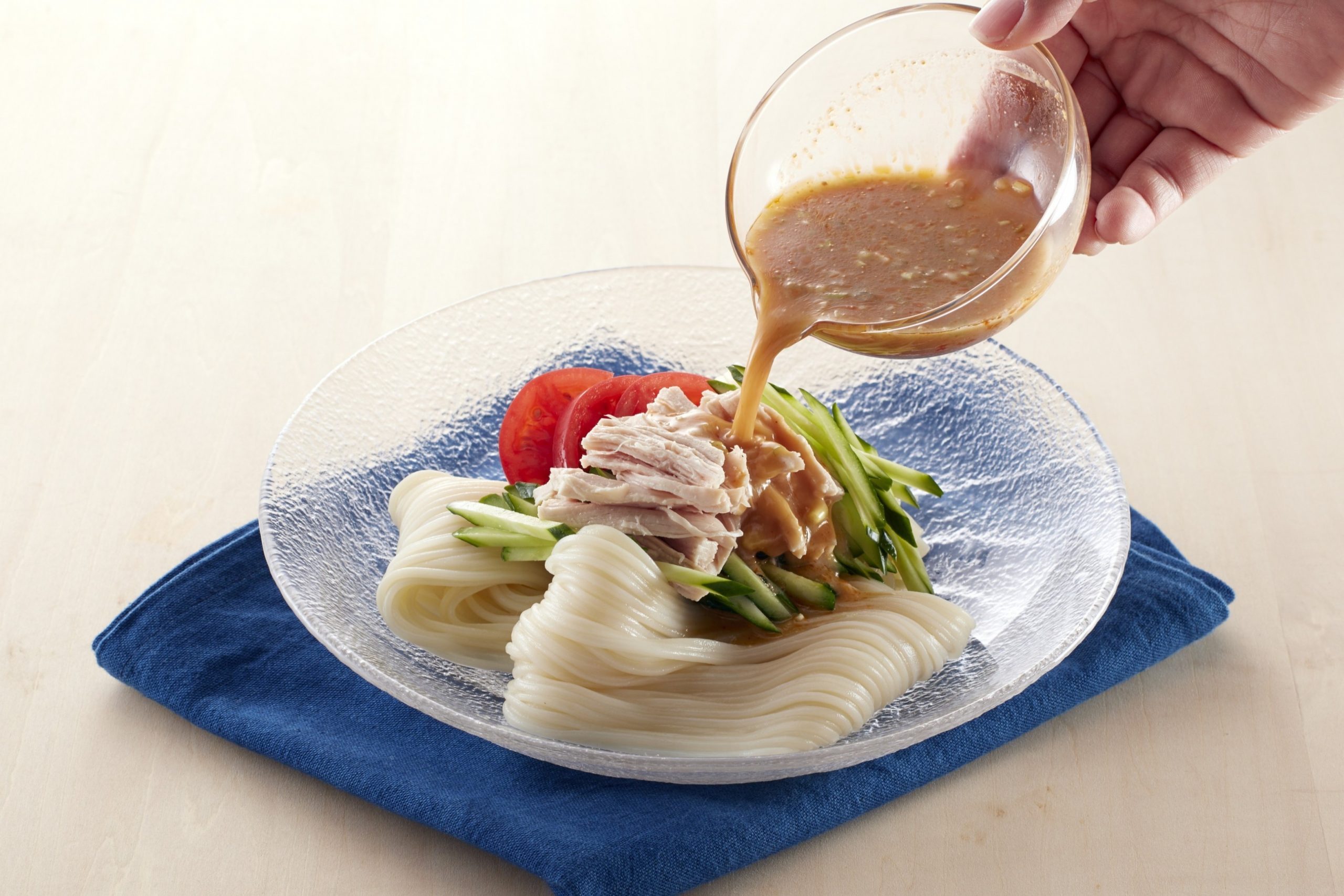 バンバンジー風オカベの麺