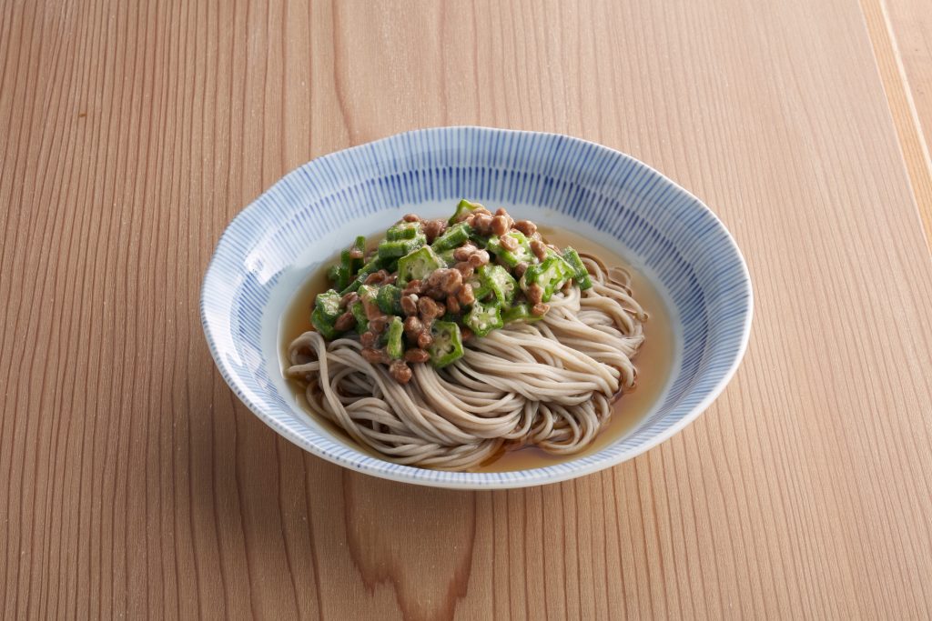 オクラ梅の納豆麺