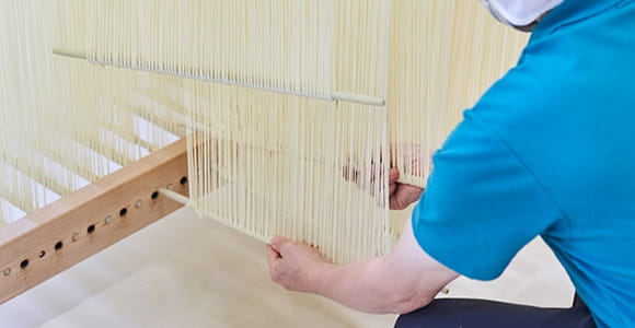 麺のカーテン「旗かけ」
